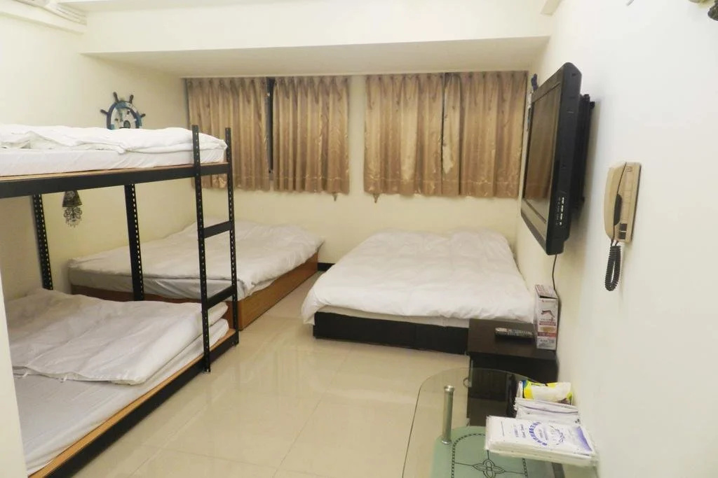 9527 Taichung Hostel