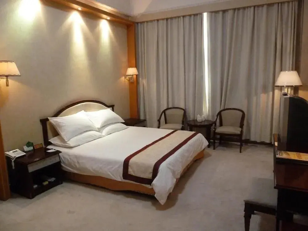 Liangyuan International Hotel - Suining