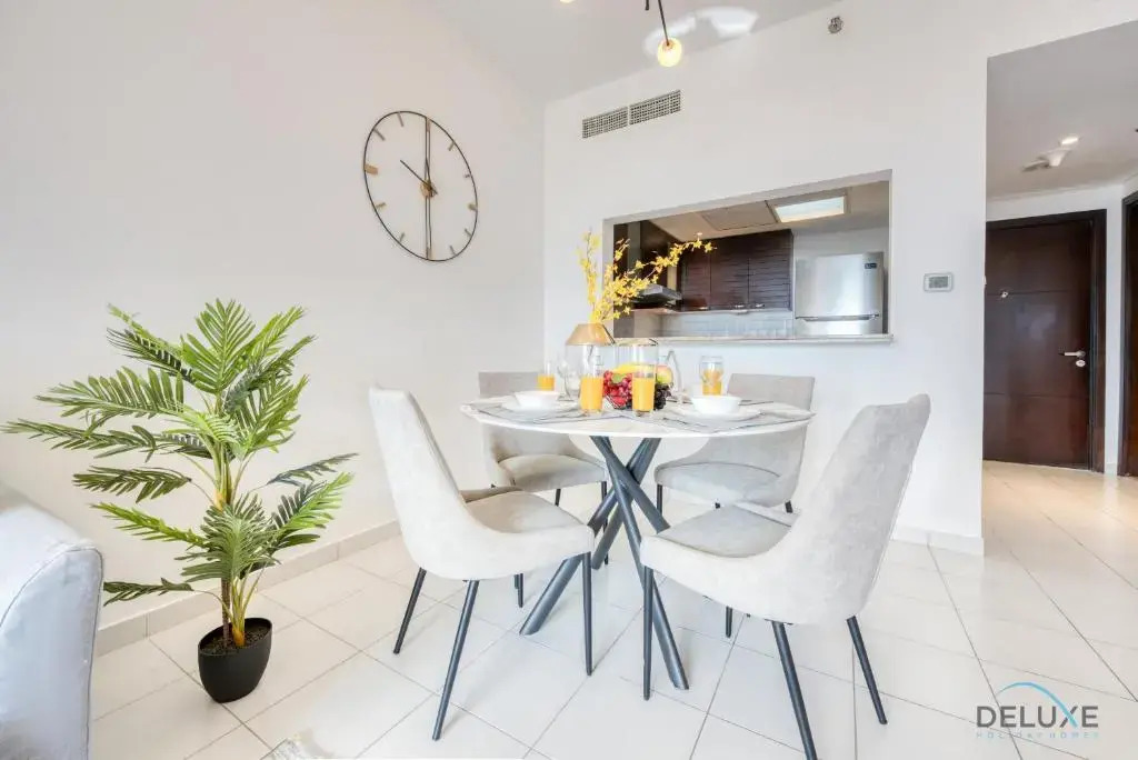 Lavish 1BR at Marina Towers Dubai Marina by Deluxe Holiday Homes