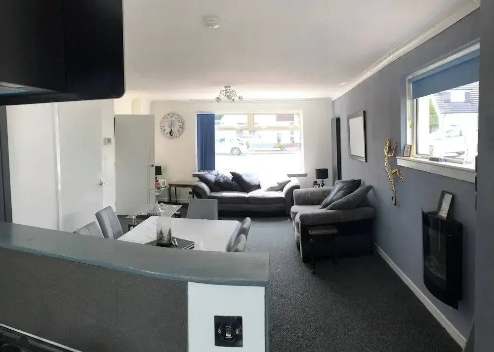 Limegrove, Comfortable Three Bedroom House