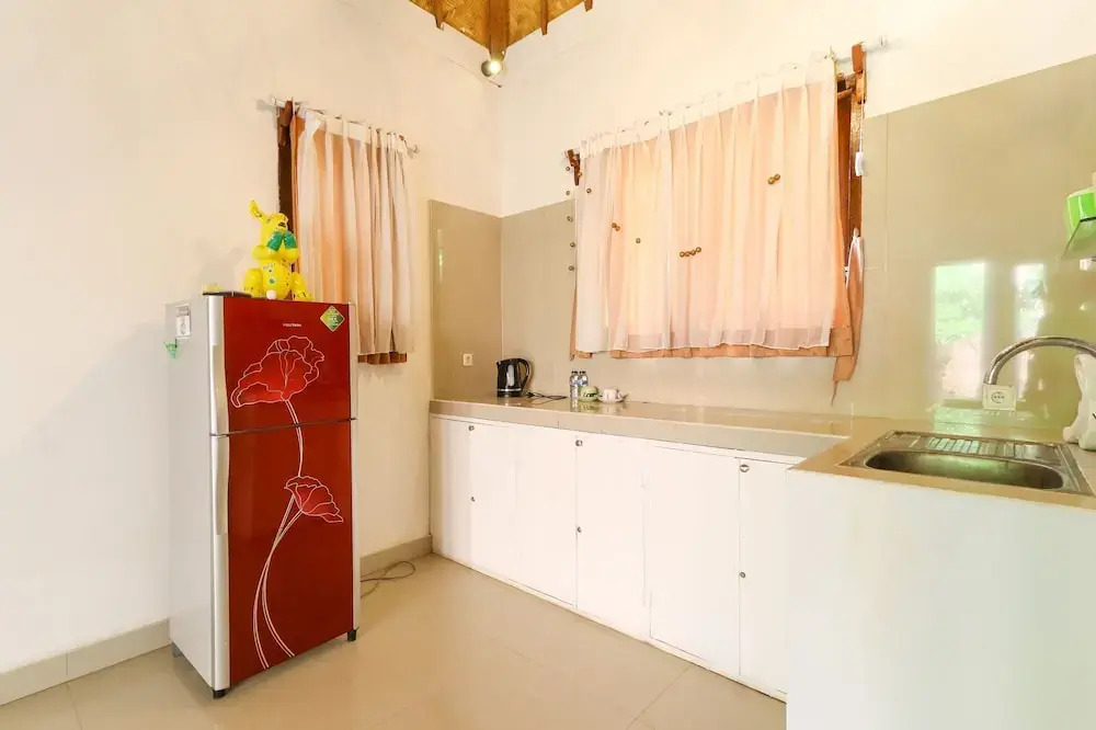 Manta Cottages with Sea View