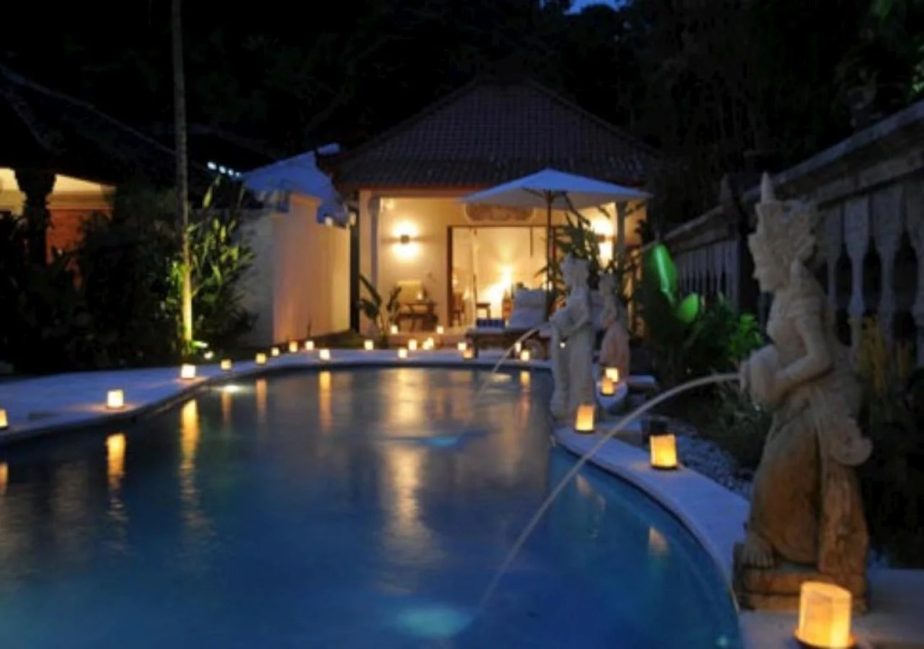 Tirta Ayu Hotel and Restaurant