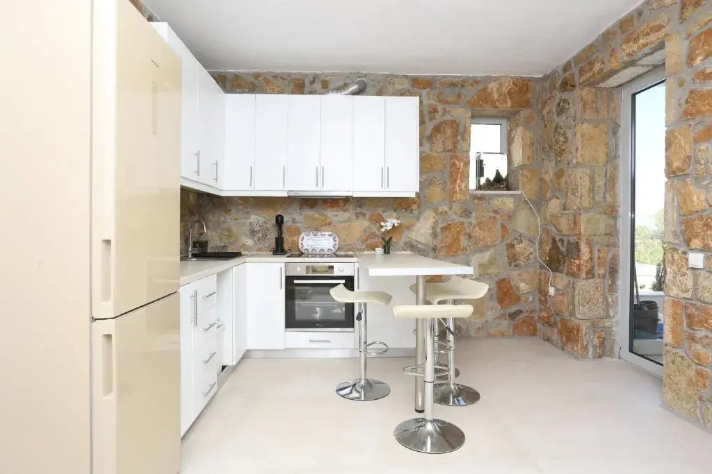 Villa Douglas - Private Pool, BBQ, 4Bdrms, View