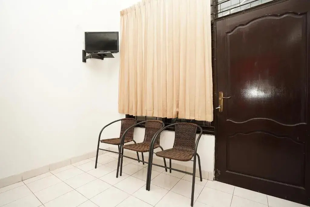 OYO 485 Marcello Residence