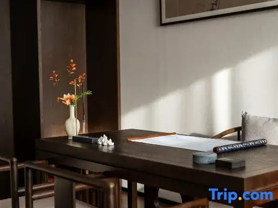 QIANNA HOTEL FINE (Fengqiu Branch)