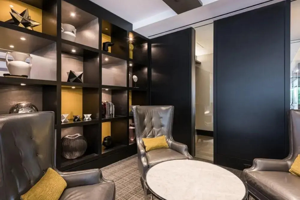 Global Luxury Suites at Town Center