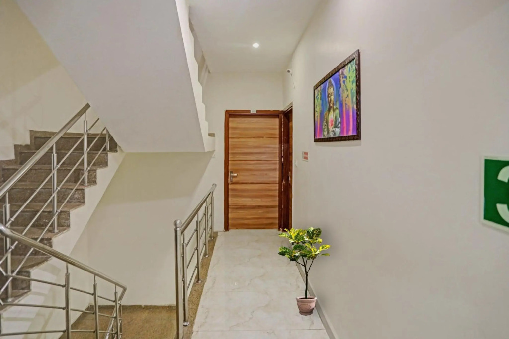 OYO Flagship 70339 Hotel Smile Residency