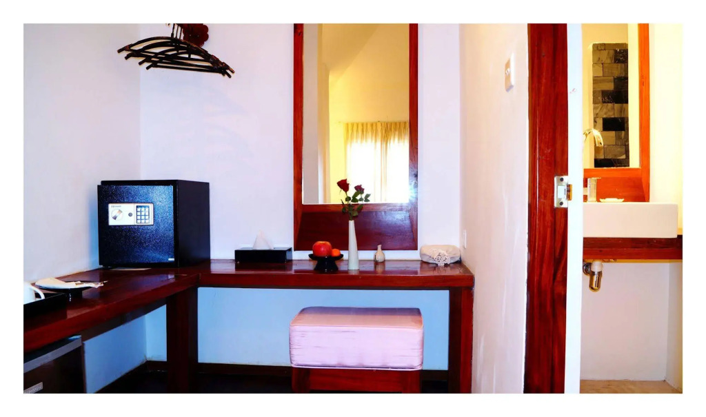 Oasis Hotel