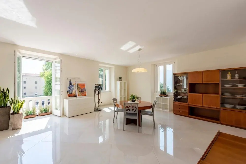 Life & View Luxury Apartments