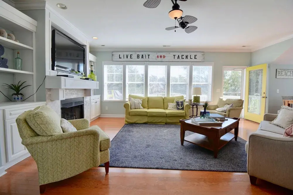1 Block To Beach! Ocean-view Oak Island 4 Bedroom Home