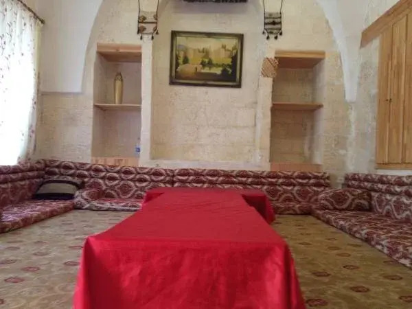 Vezirhan Konuk Evi