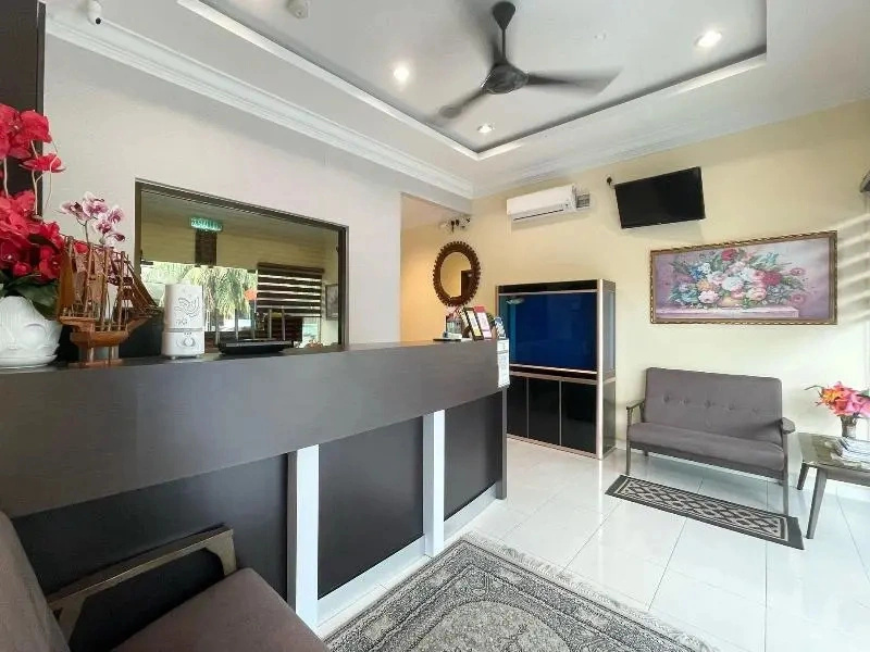 Grand Safari Hotel