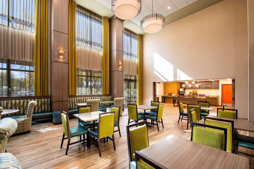 Hampton Inn & Suites Keller Town Center