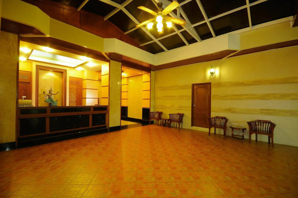 Khaosan Palace Hotel