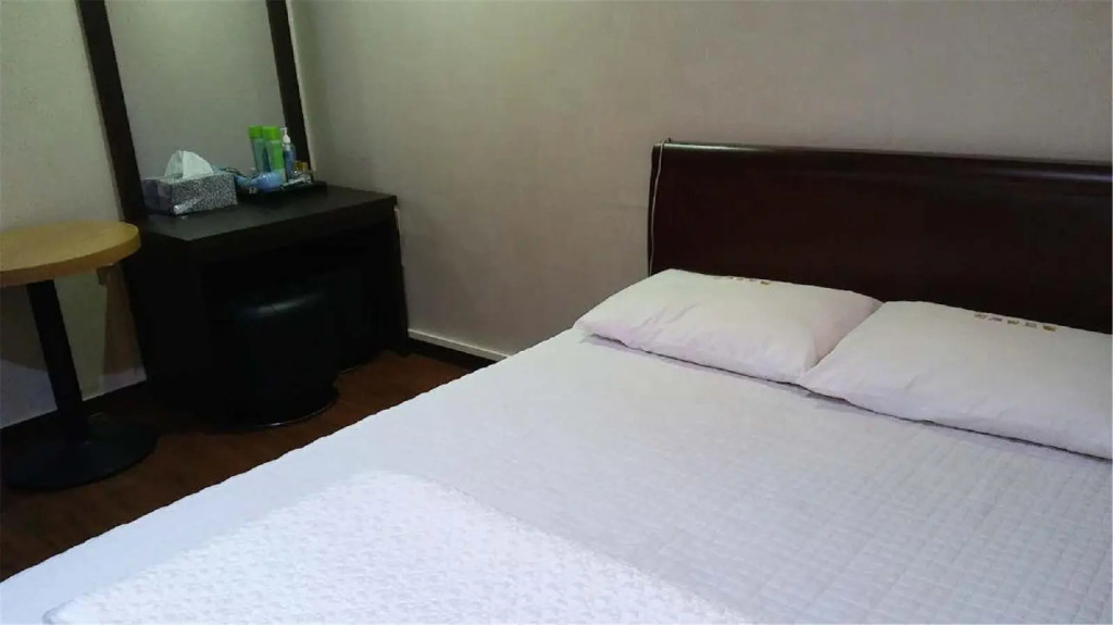Milgam Central Hotel