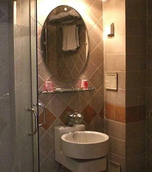 Tianjin Xiangjiang Holiday Hotel