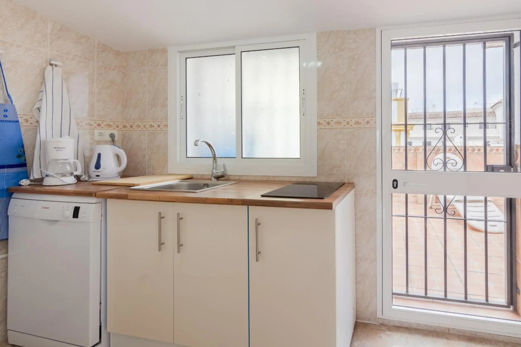 Hostal Boutique Luna de Nerja OLIVE OIL FREE DEGUSTATION & SALE