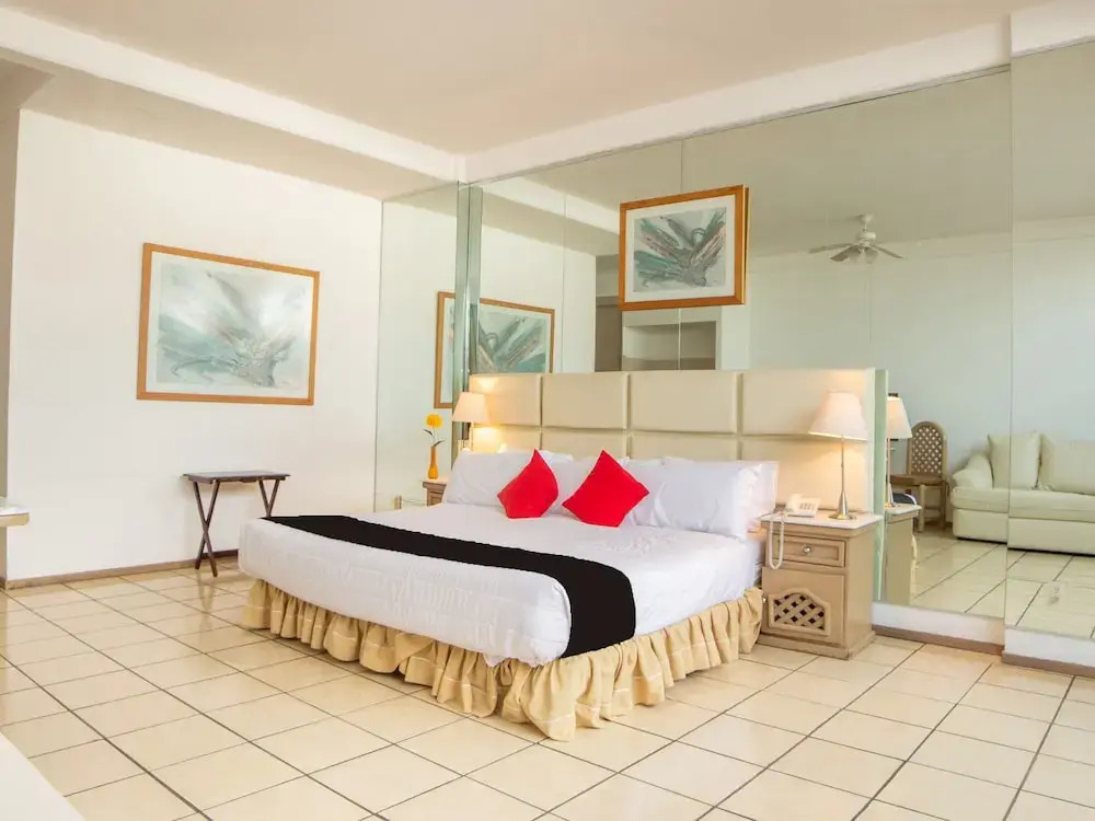 Hotel Villa Monini