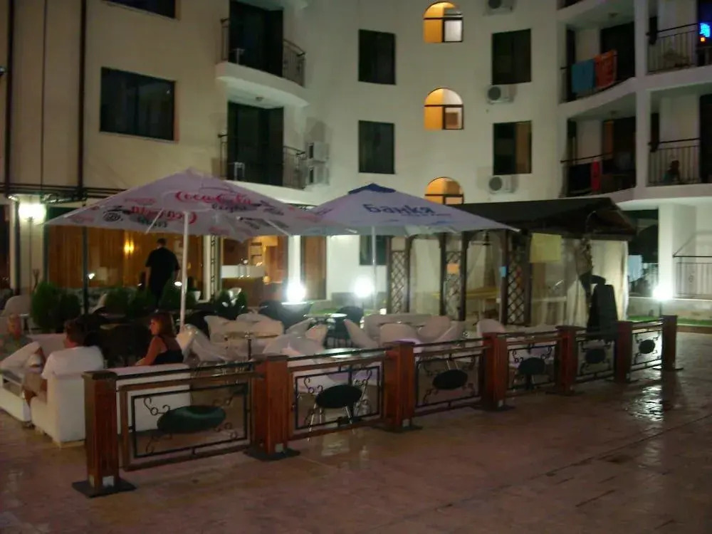 One Bedroom Apartment with Large Balcony