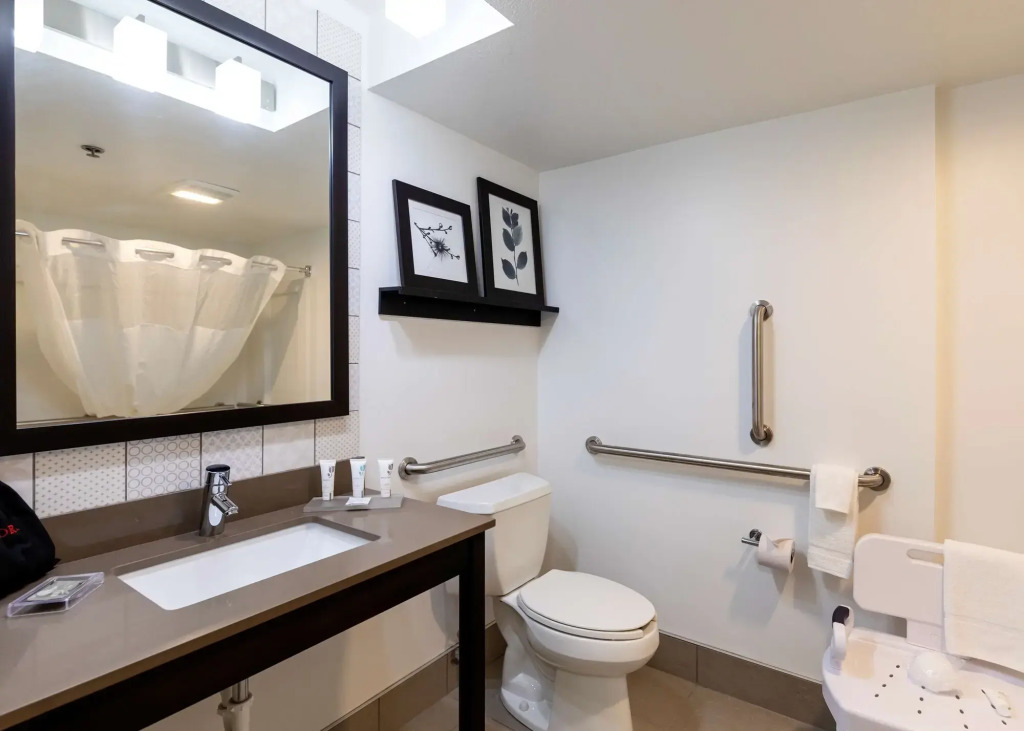 Country Inn & Suites by Radisson, Appleton, WI