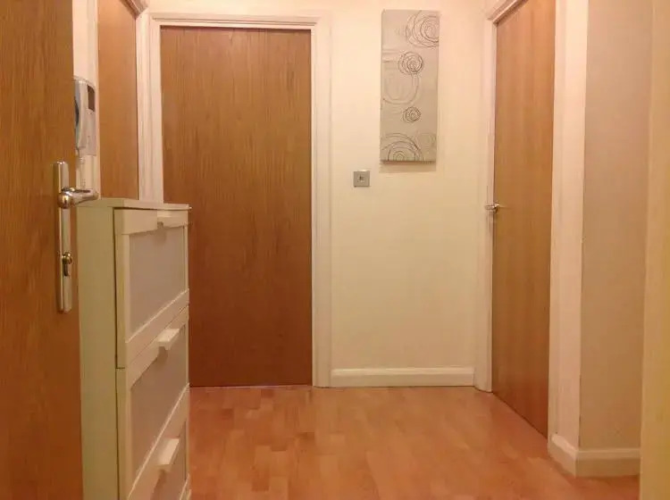 Whippendell Apartment