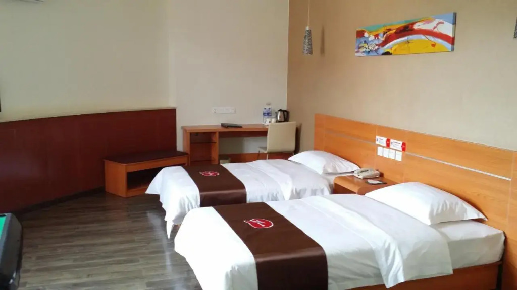 Thank Inn Chain Hotel Shanxi Lvliang County Taihe North Road