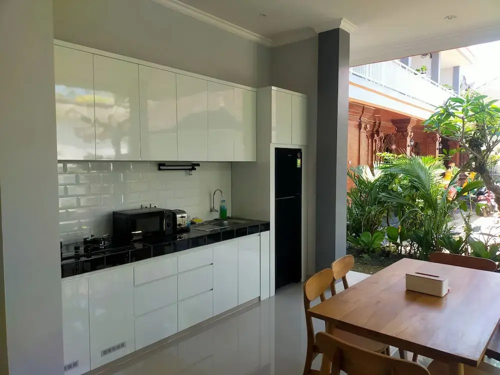 Kubu Gena Guest House Canggu
