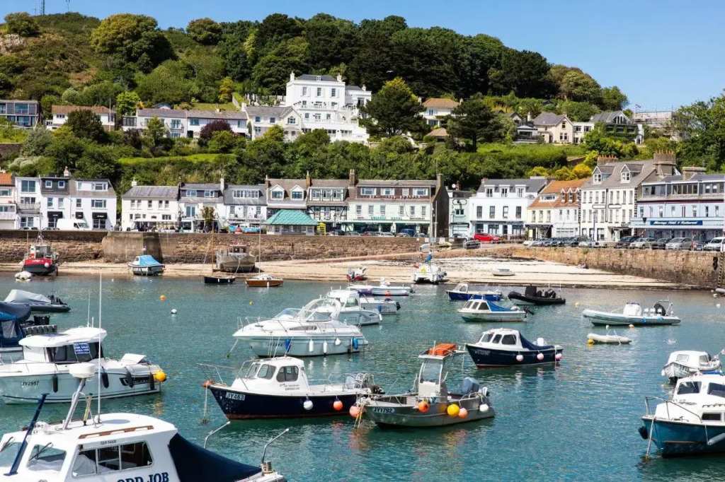 The Moorings Hotel & Restaurant
