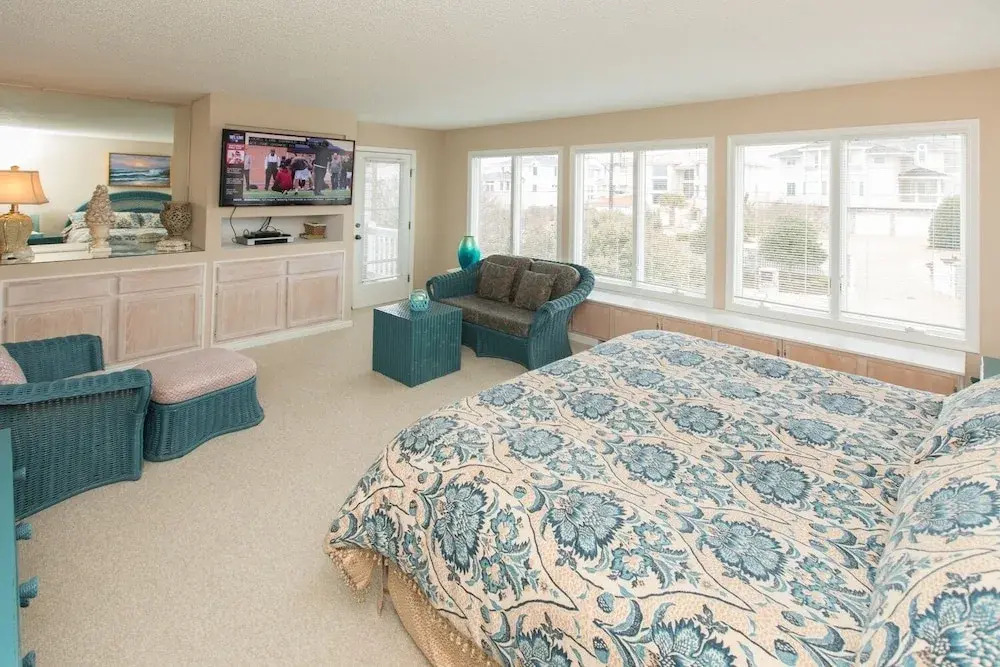 Seas the Day 4 Bedrooms 3 Bathrooms Home