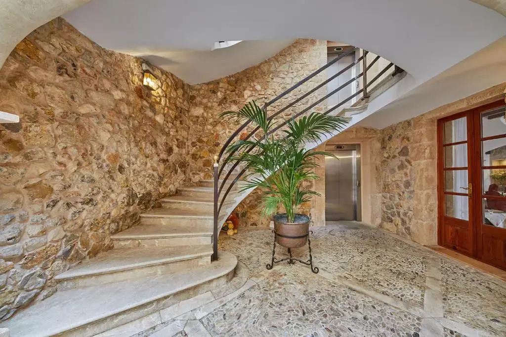 Cas Comte Suites & Spa