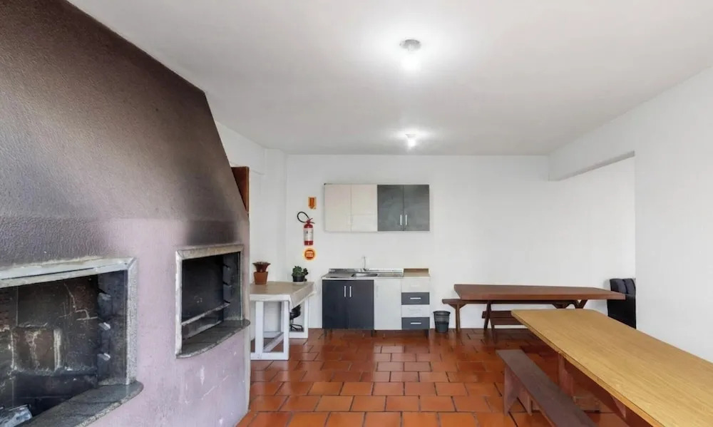 Apt w/ Suite 30 m From the sea in Itapema Cae0103