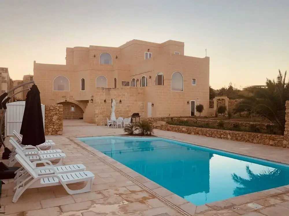 Farmhouse Villa with Large Pool and Garden in Gozo