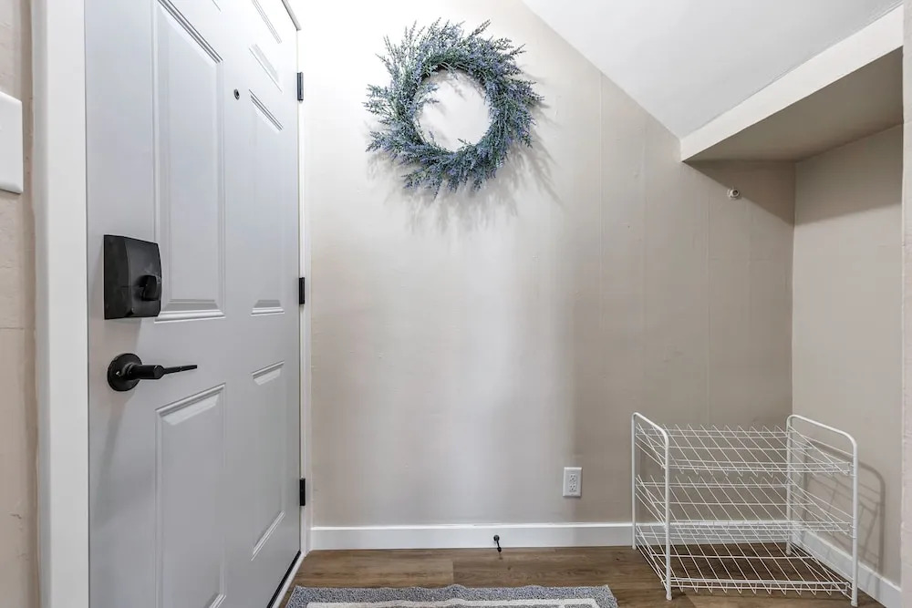Newly Renovated we are the Perfect Location