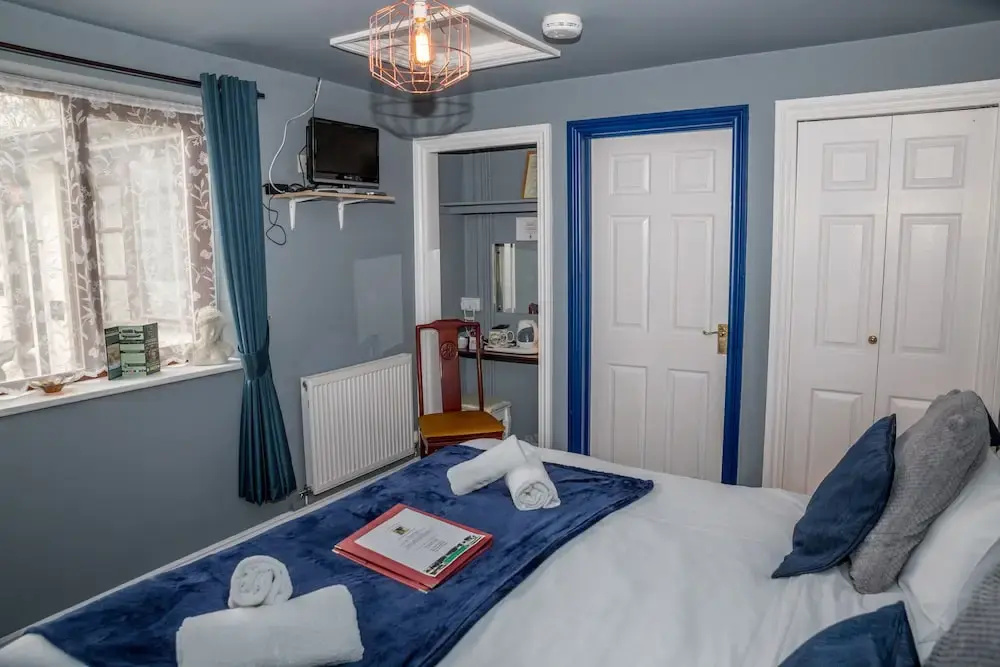 The Farmers Boy Inn Guest House