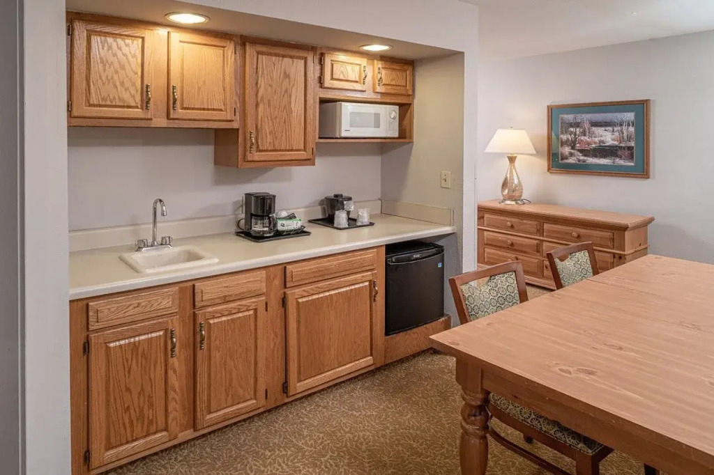 Country Inn & Suites by Radisson, Dunbar - Charleston