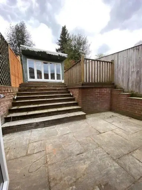 Stunning 2 bedroom cottage with Garden Office