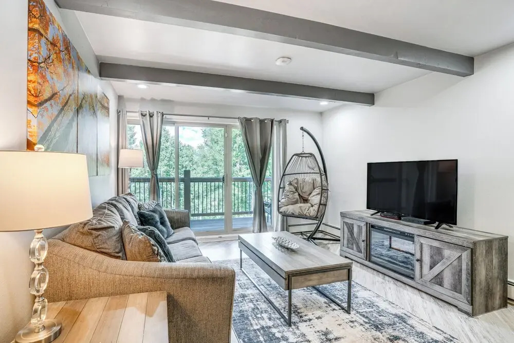 Pet-friendly Apt w/ Views: 6 Mi to Keystone Resort