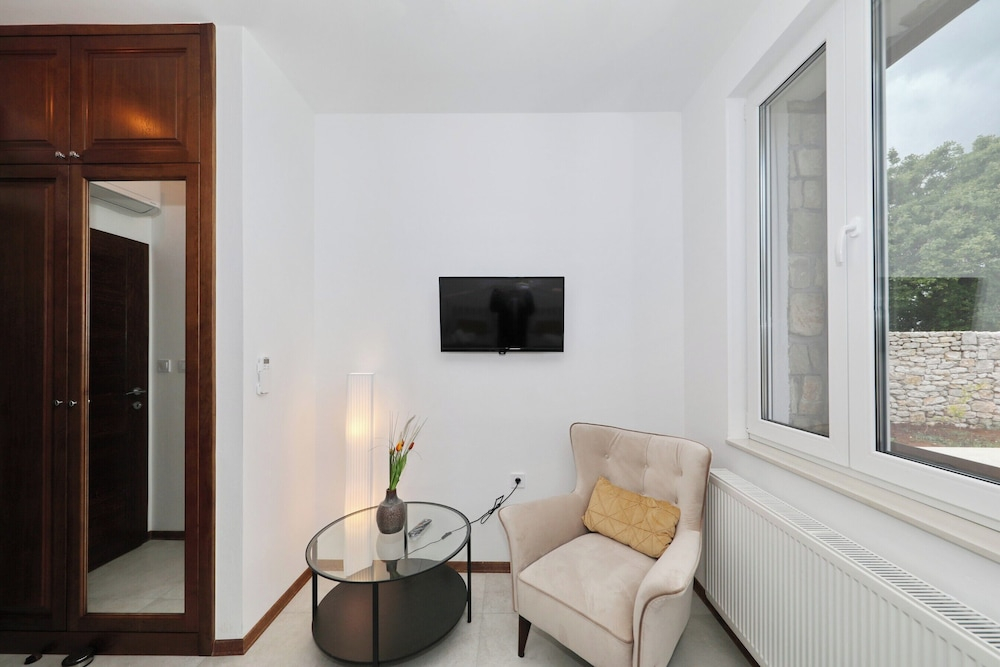 Villa Demare with Private Heated Pool