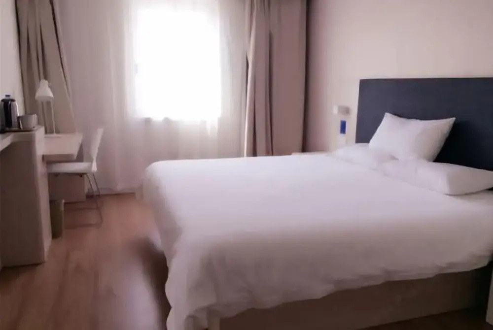 Hanting Hotel Zhuanghe Qiansheng Store