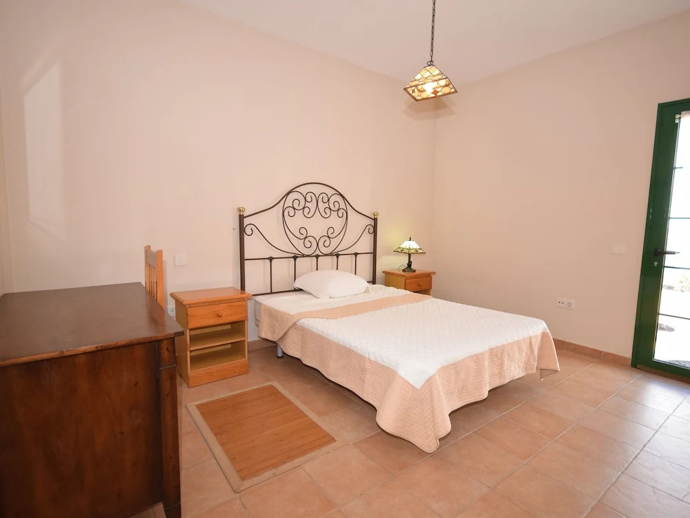 Spacious villa with good location in the north, just 15 min from the beach