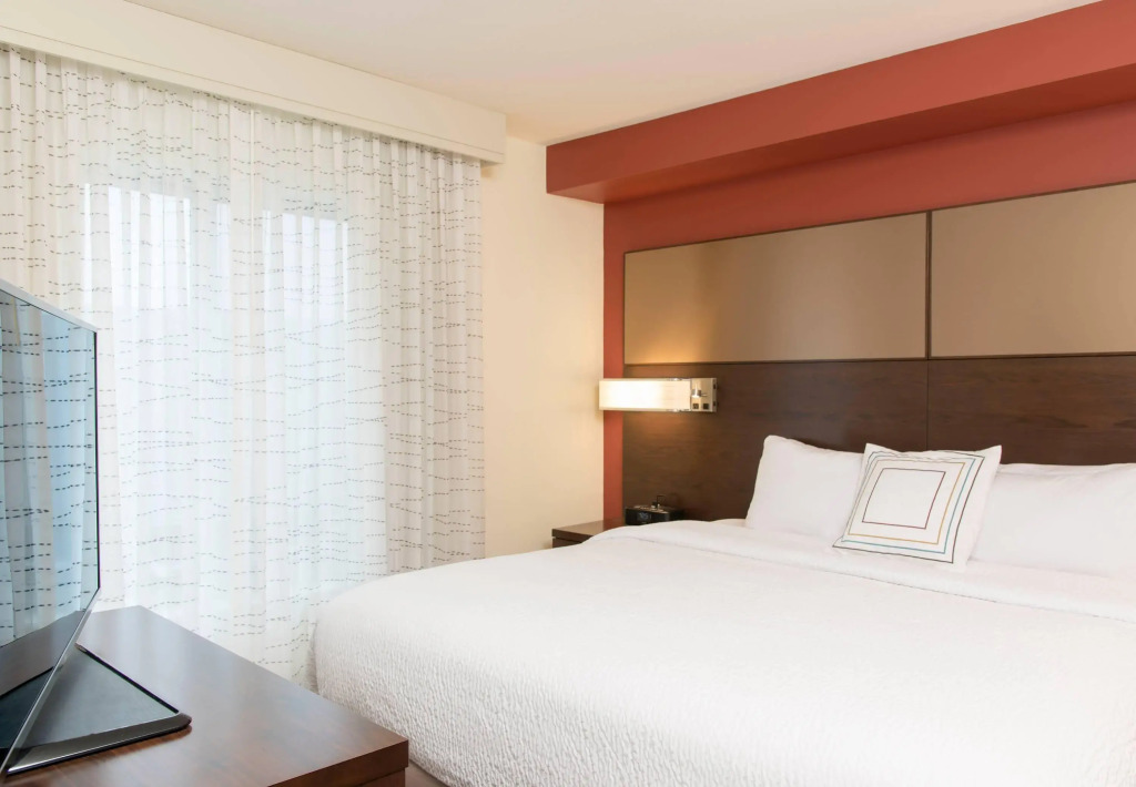 Residence Inn by Marriott Milwaukee West