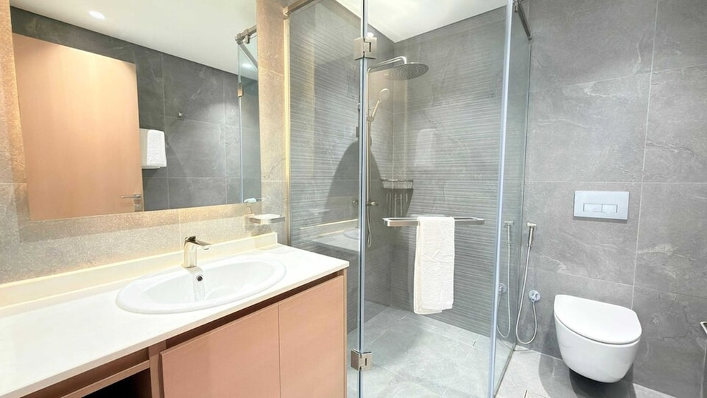 Cloud Tower 1br With Parking Pool Gym