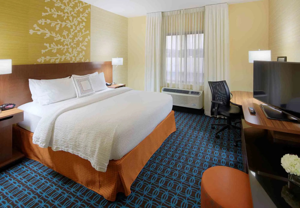 Fairfield Inn & Suites Springfield Northampton/Amherst