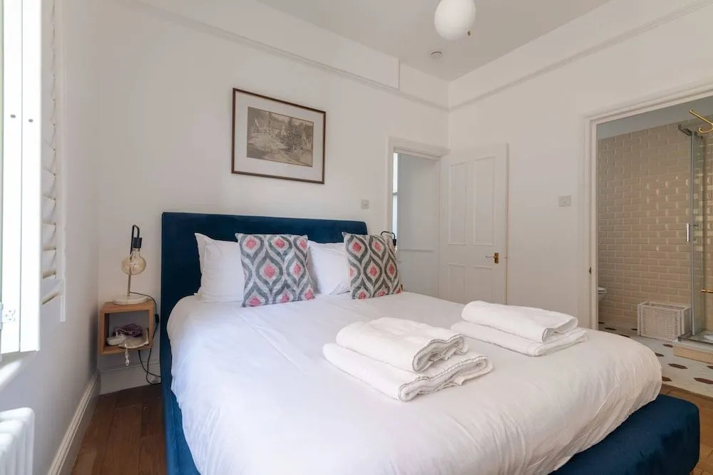 Stunning Maida Vale Apartment