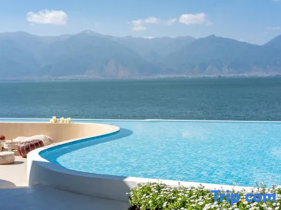 See the Mountains Again | Holiday Villa · Mountain · Seaview Holiday Hotel