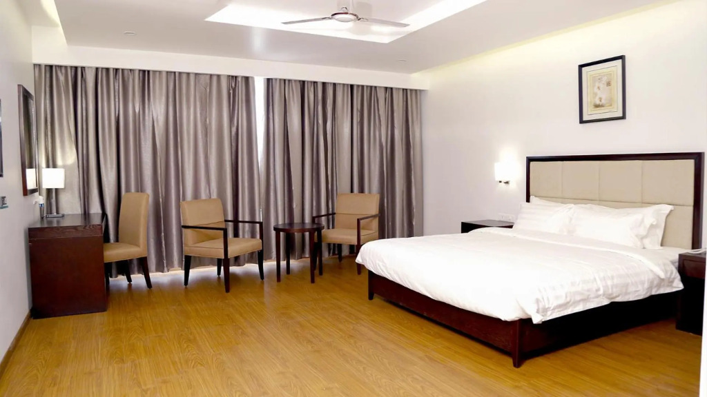 Triguna Clarks Inn Kurnool