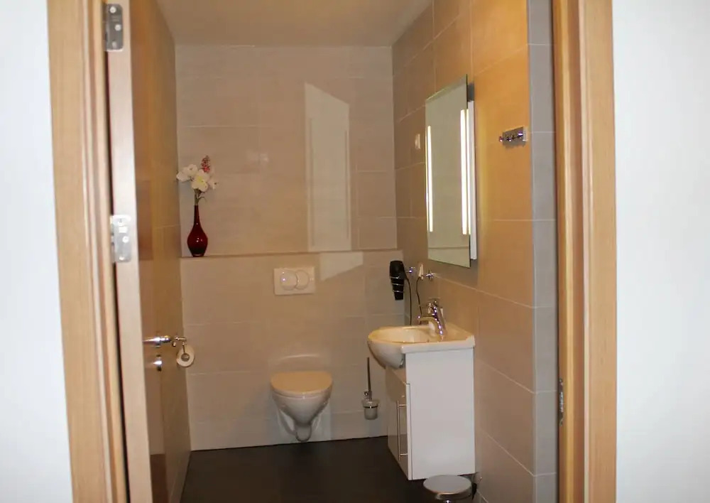 Lonid Apartment