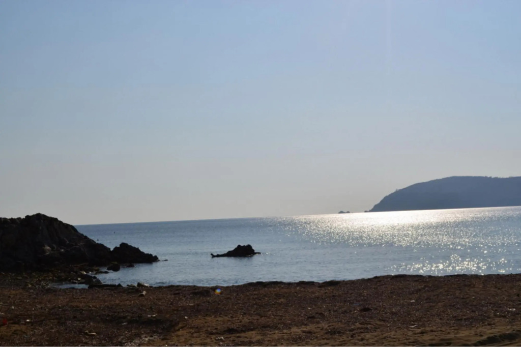 Two semi-detached houses in the immediate vicinity, for a total of three apartments on a 5-acre lot.-Villetta Zuccale 3
