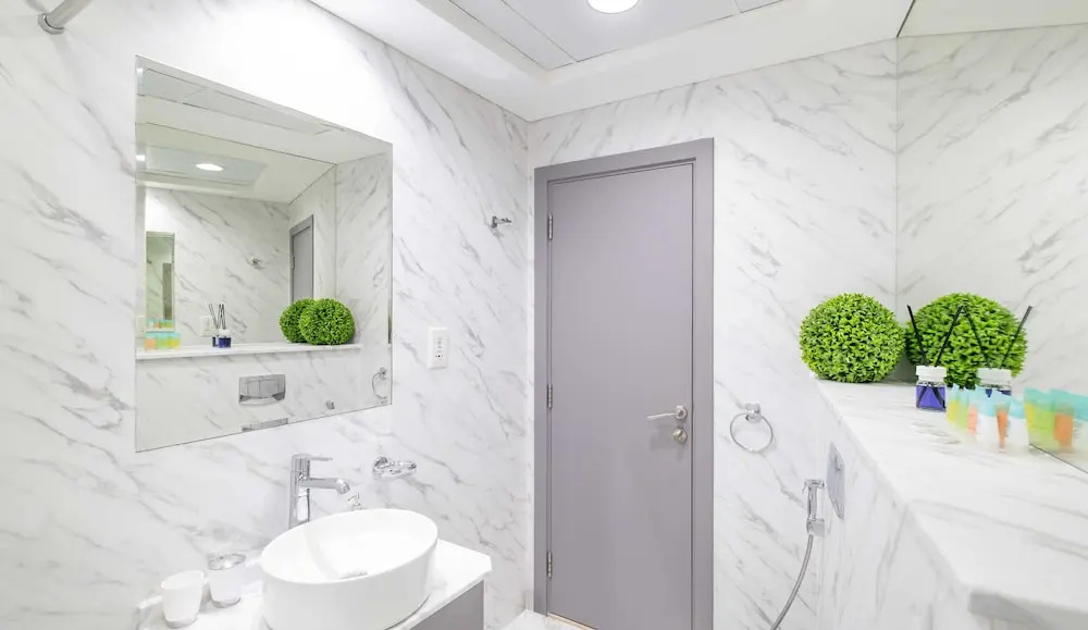 LUX The Marina Ocean View Suite 3
