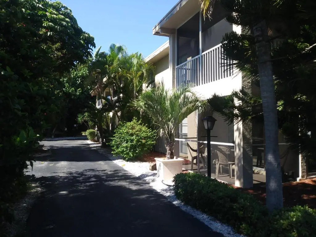 Turtle Crawl Inn